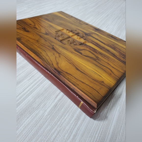 Vintage 1956 Holy Bible Olive Wood Cover King James Jeruslaem Bible - Picture 3 of 16